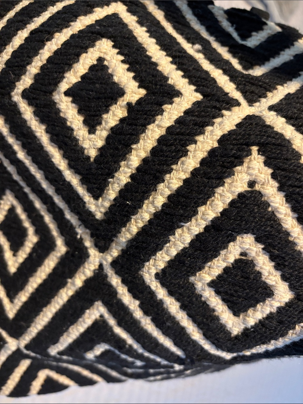 Black & White Geometric Wristlet Clutch - Picture 7 of 7
